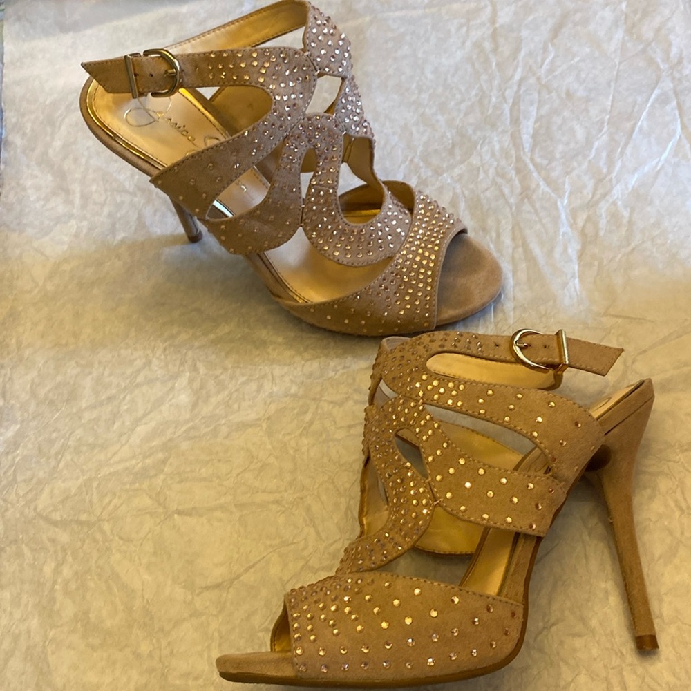 JESSICA SIMPSON Crystal Embellished Stilleto Heels. Size 7